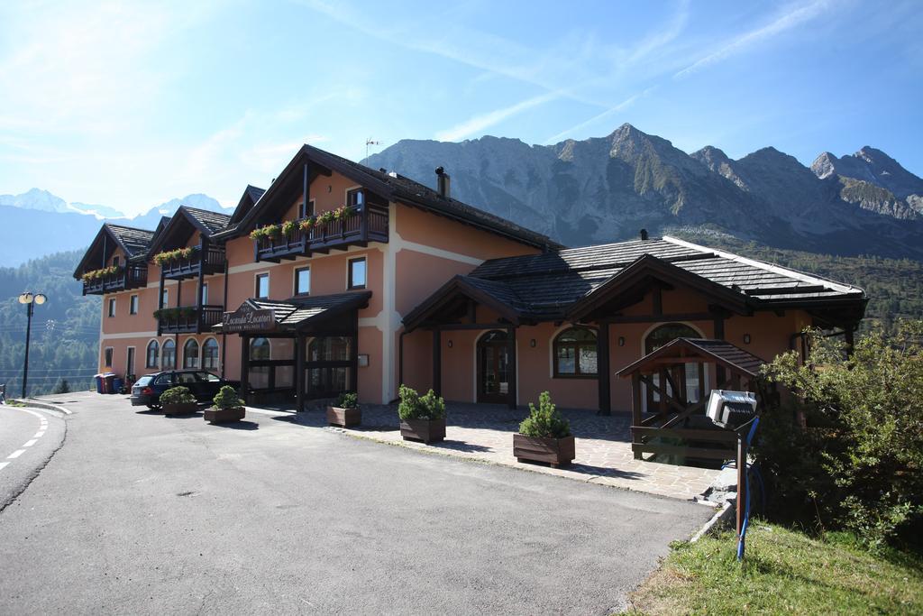 Locanda Locatori Passo del Tonale Exterior photo